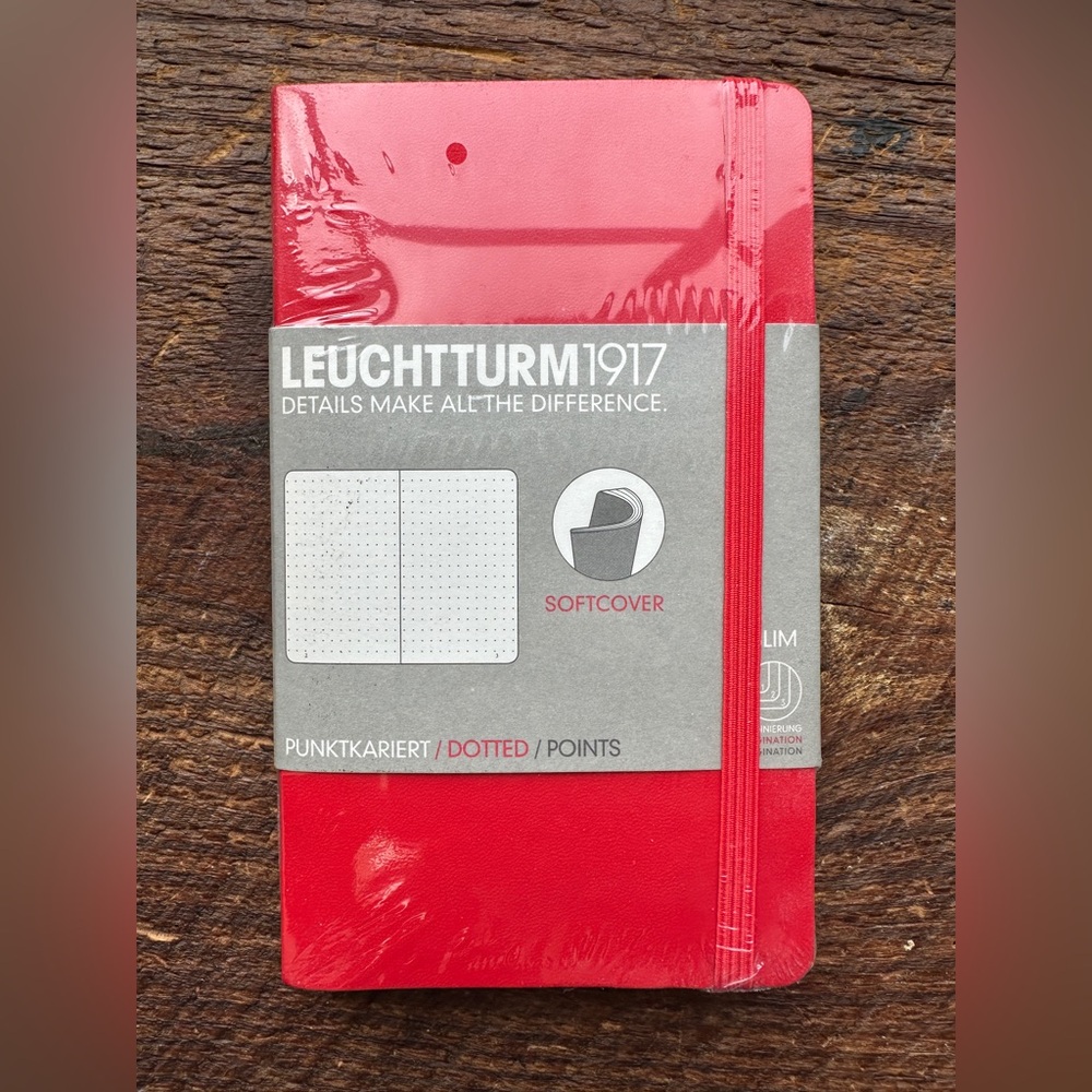 Softcover Dotted pocket journal